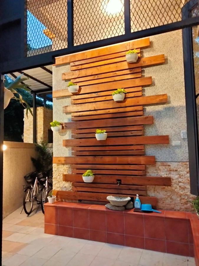 910 Hostel 城南館-自助入住 Юйли Экстерьер фото